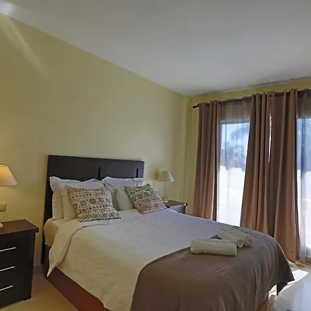 Apartment R6 Patios 2 Bedroom Marbella