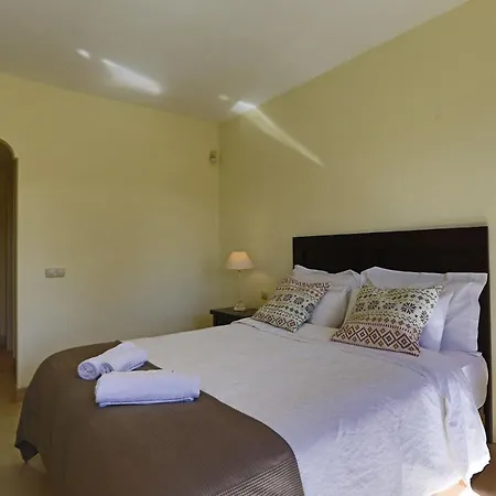 R6 Patios 2 Bedroom Marbella