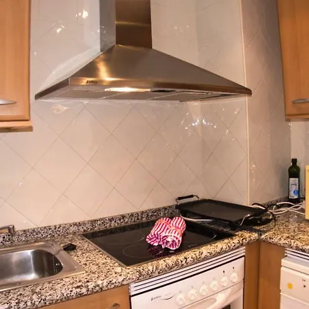 R6 Patios 2 Bedroom Marbella
