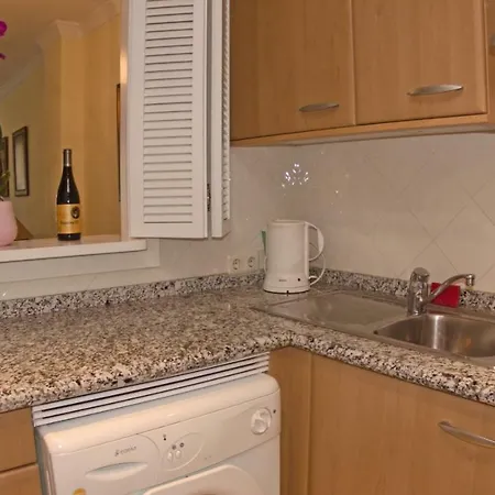 R6 Patios 2 Bedroom Marbella